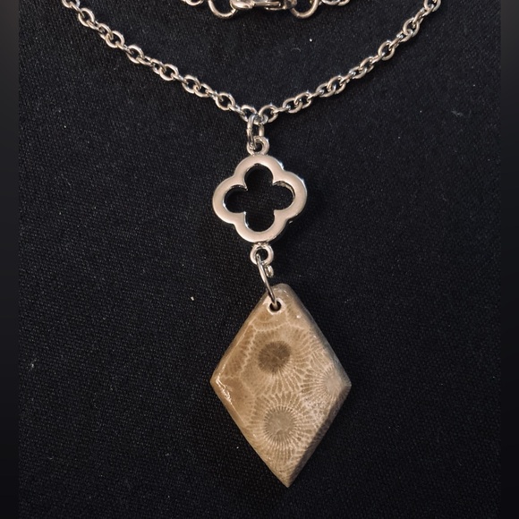 Petoskey Stone Diamond ♦️ Shaped Necklace - Picture 4 of 12